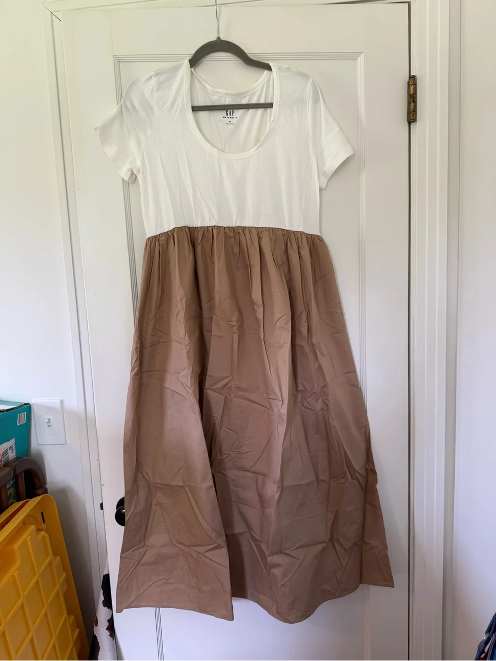 NWOT GAP maternity dress